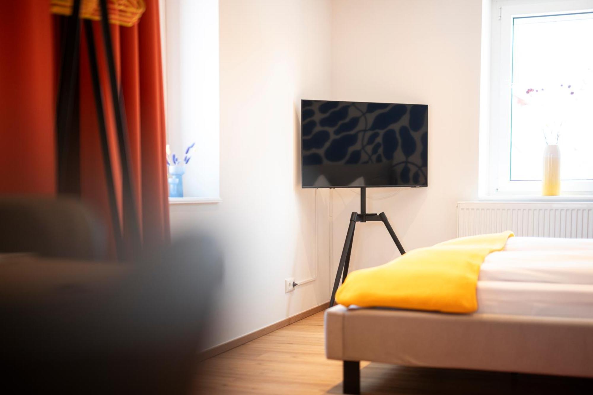 Bunter Hund Apartments - Zentrales Apartment, Parkplatz, Wintergarten, Kinderzimmer Rothenburg ob der Tauber Exteriör bild