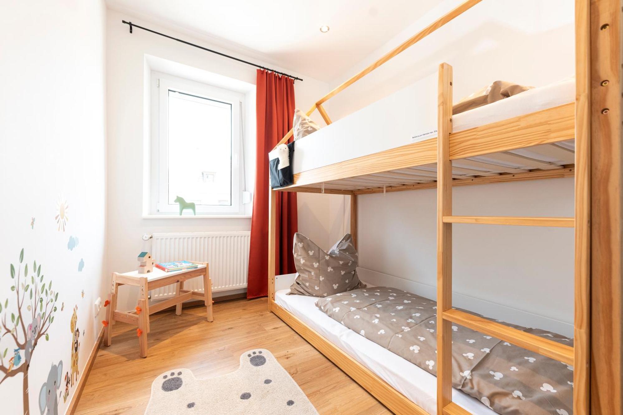 Bunter Hund Apartments - Zentrales Apartment, Parkplatz, Wintergarten, Kinderzimmer Rothenburg ob der Tauber Exteriör bild
