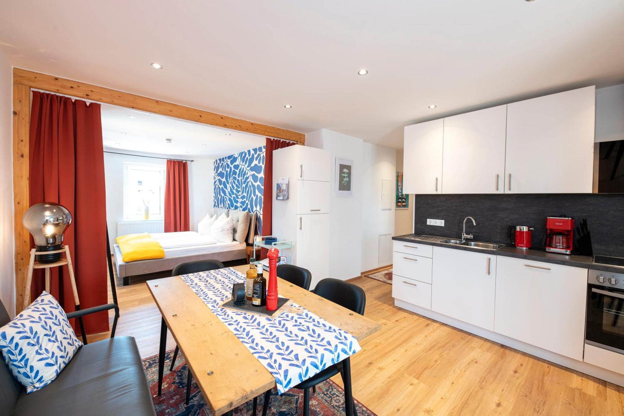 Bunter Hund Apartments - Zentrales Apartment, Parkplatz, Wintergarten, Kinderzimmer Rothenburg ob der Tauber Exteriör bild